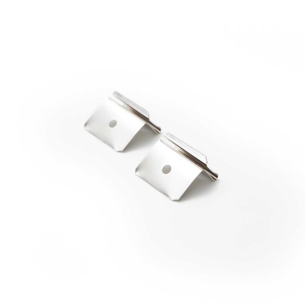 Ceiling clip set for acrylic screen