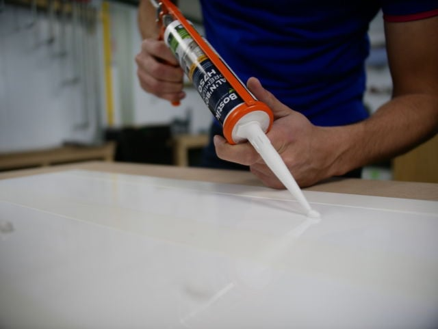 Glueing acrylic